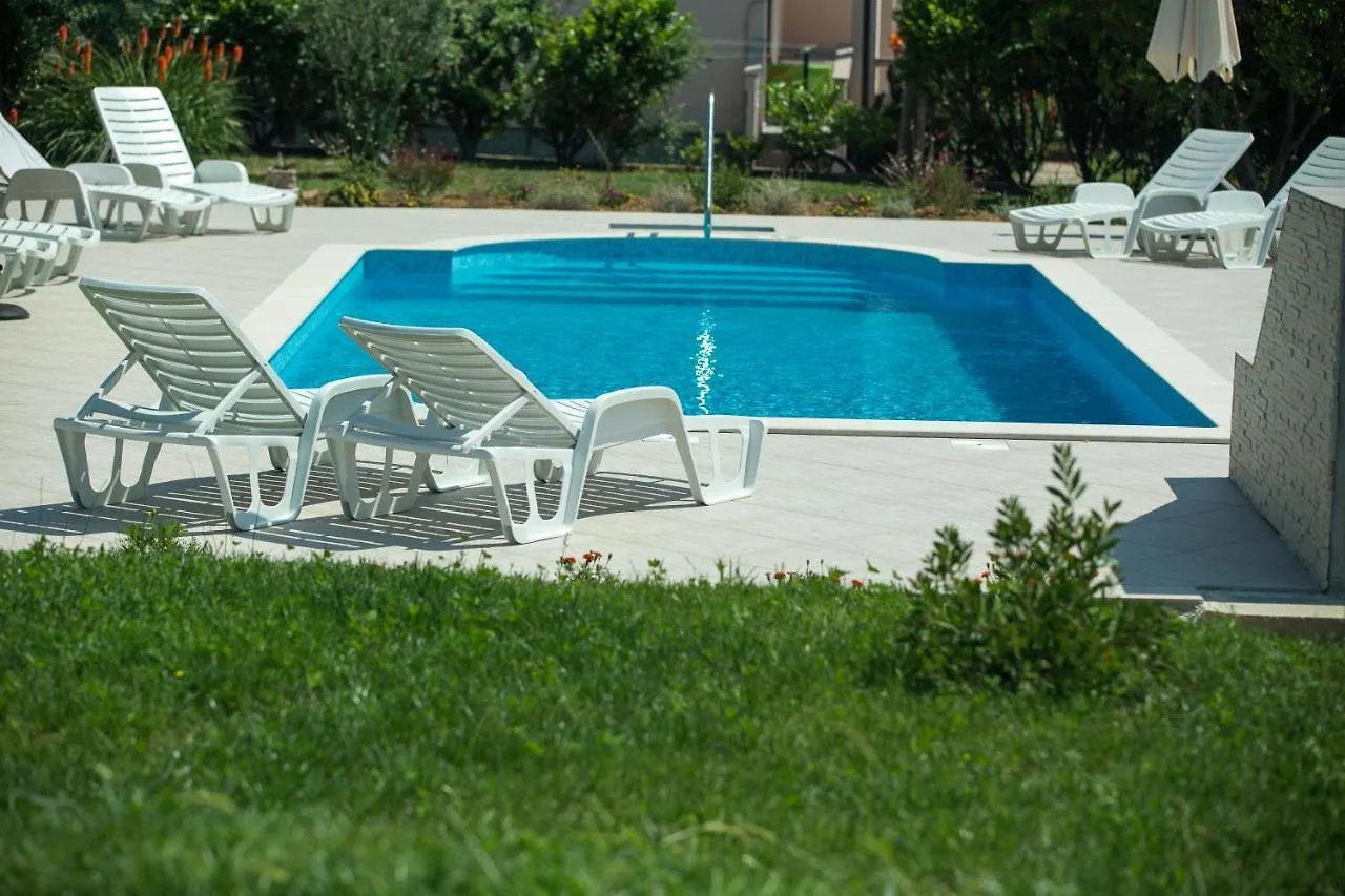 Apartments Renata Banjol Croatia